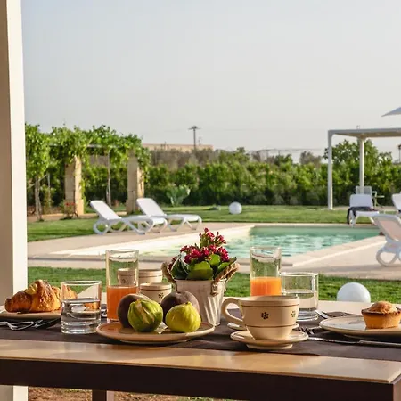 Il Noce Salento Tourism Services Couette-café