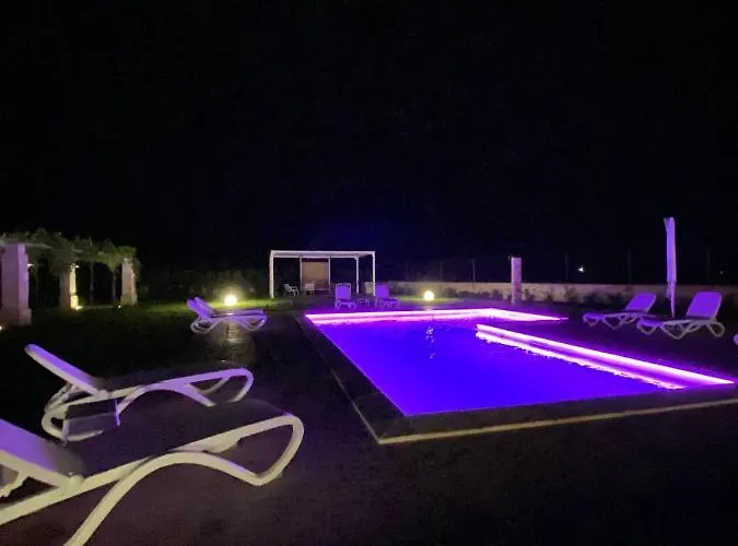فندق مبيت وإفطار Il Noce Salento Tourism Services