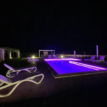 Bed & Breakfast Il Noce Salento Tourism Services