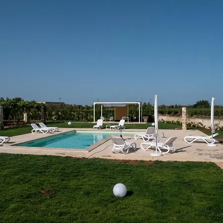 Il Noce Salento Tourism Services Alojamento de Acomodação e Pequeno-almoço