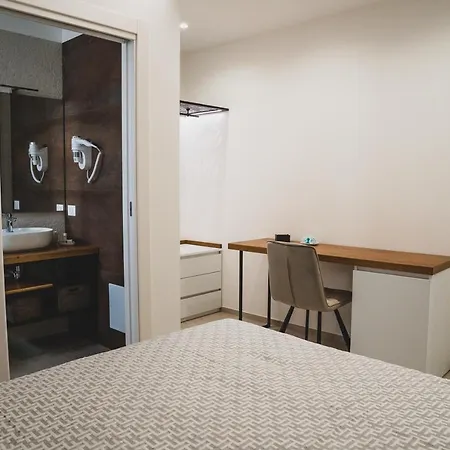 Bed and Breakfast Il Noce Salento Tourism Services